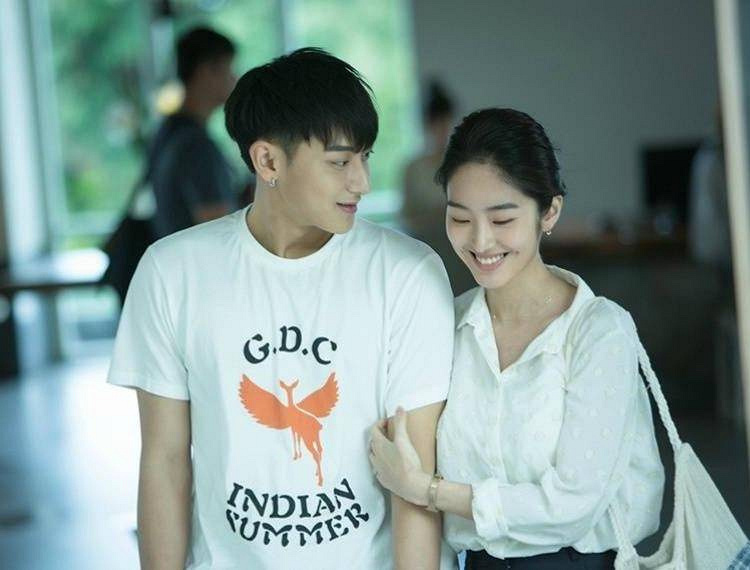 陈金飞杨采钰刘亦菲什么关系,刘亦菲陈金飞杨采钰真实关系揭秘