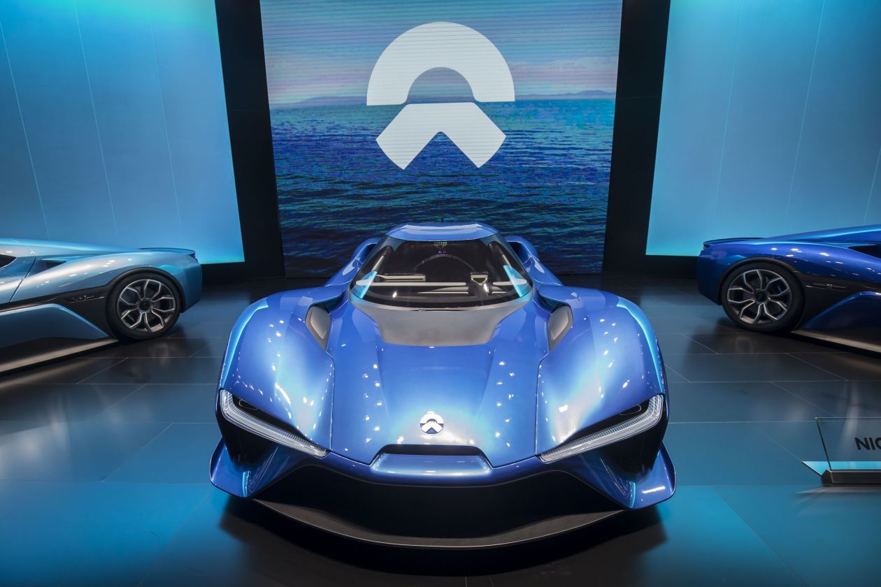 蔚来车主提车第二天就撞车,蔚来车主精神状态