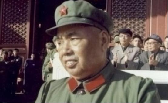 *世友许**指定要他当秘书,3年内为他2次破例,离开时:遇事来找我