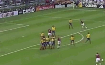 贝克汉姆建立球队4年的历程,贝克汉姆1998英格兰球衣