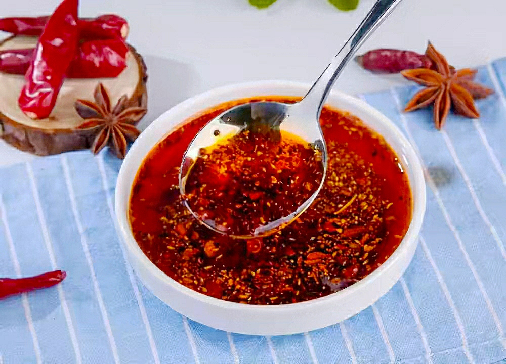 正确做辣椒油的方法,辣椒油怎么做才可以做到又辣又香