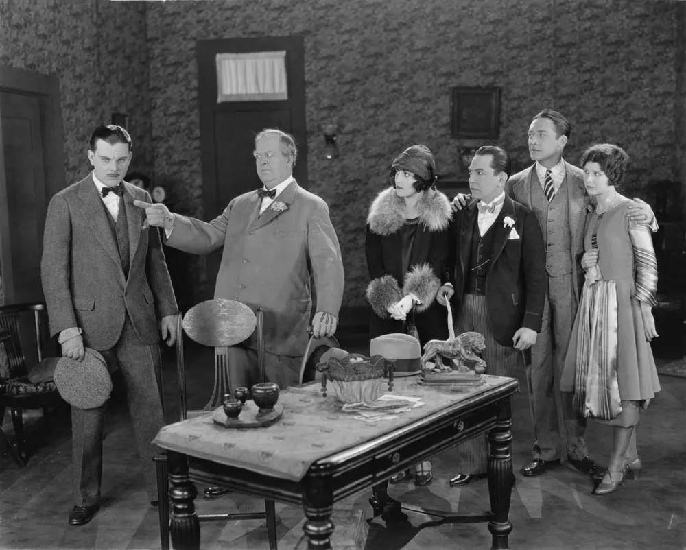 副职被打压边缘化该怎么办,副职被腹黑正职边缘化后怎么办