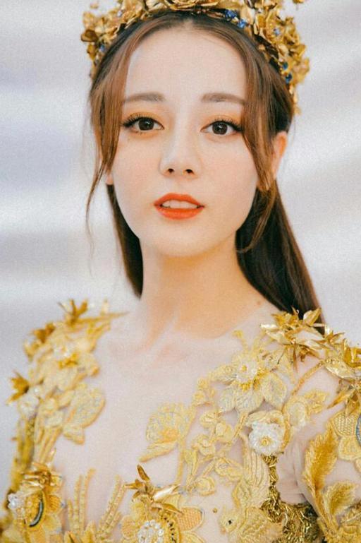 杨幂三朵金花图,杨幂旗下五朵金花古装造型