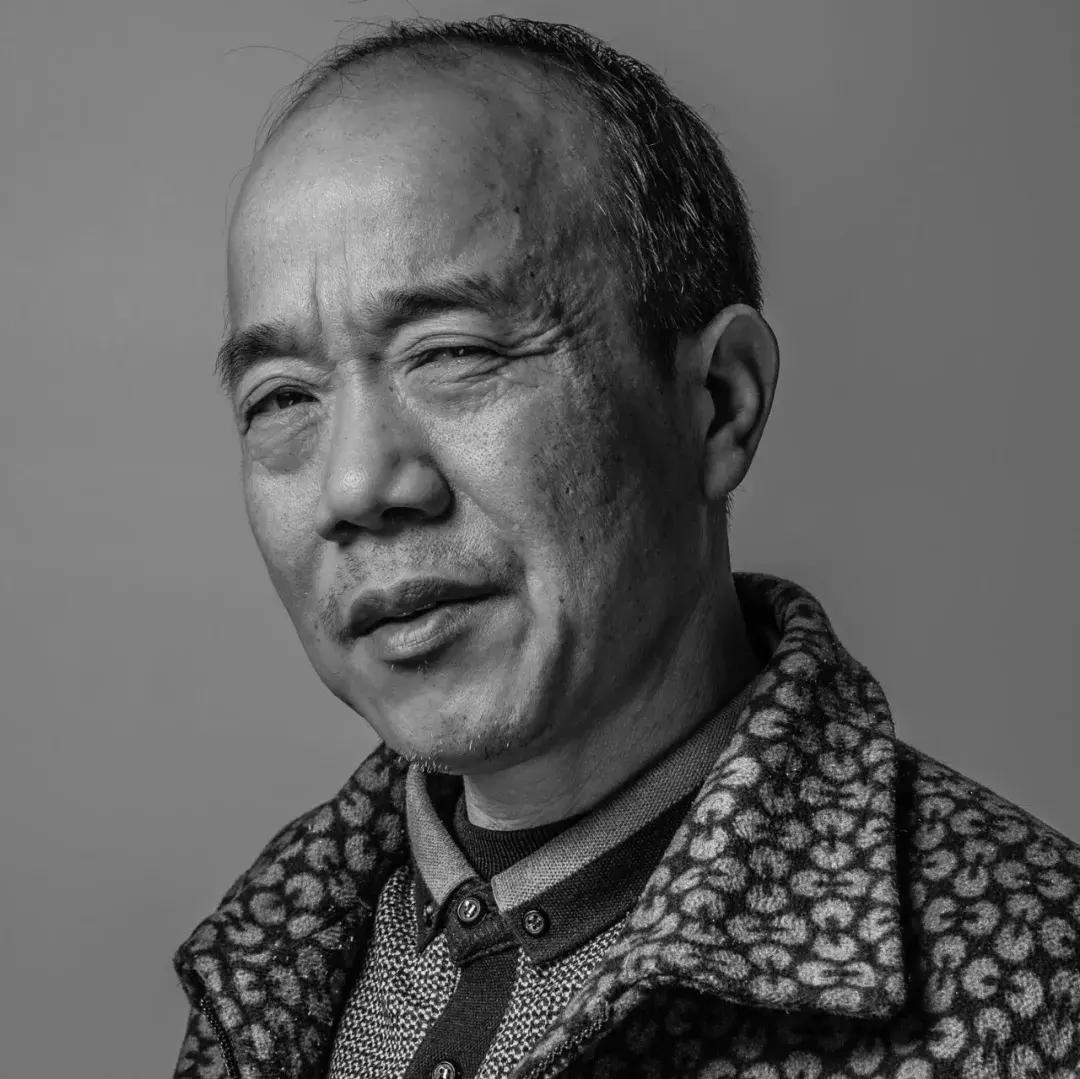 病房一堆人的真实照片,在医院病房的照片真实一点的