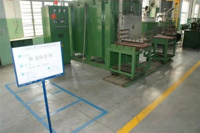 搞卫生打扫天花板,打扫卫生搞清洁