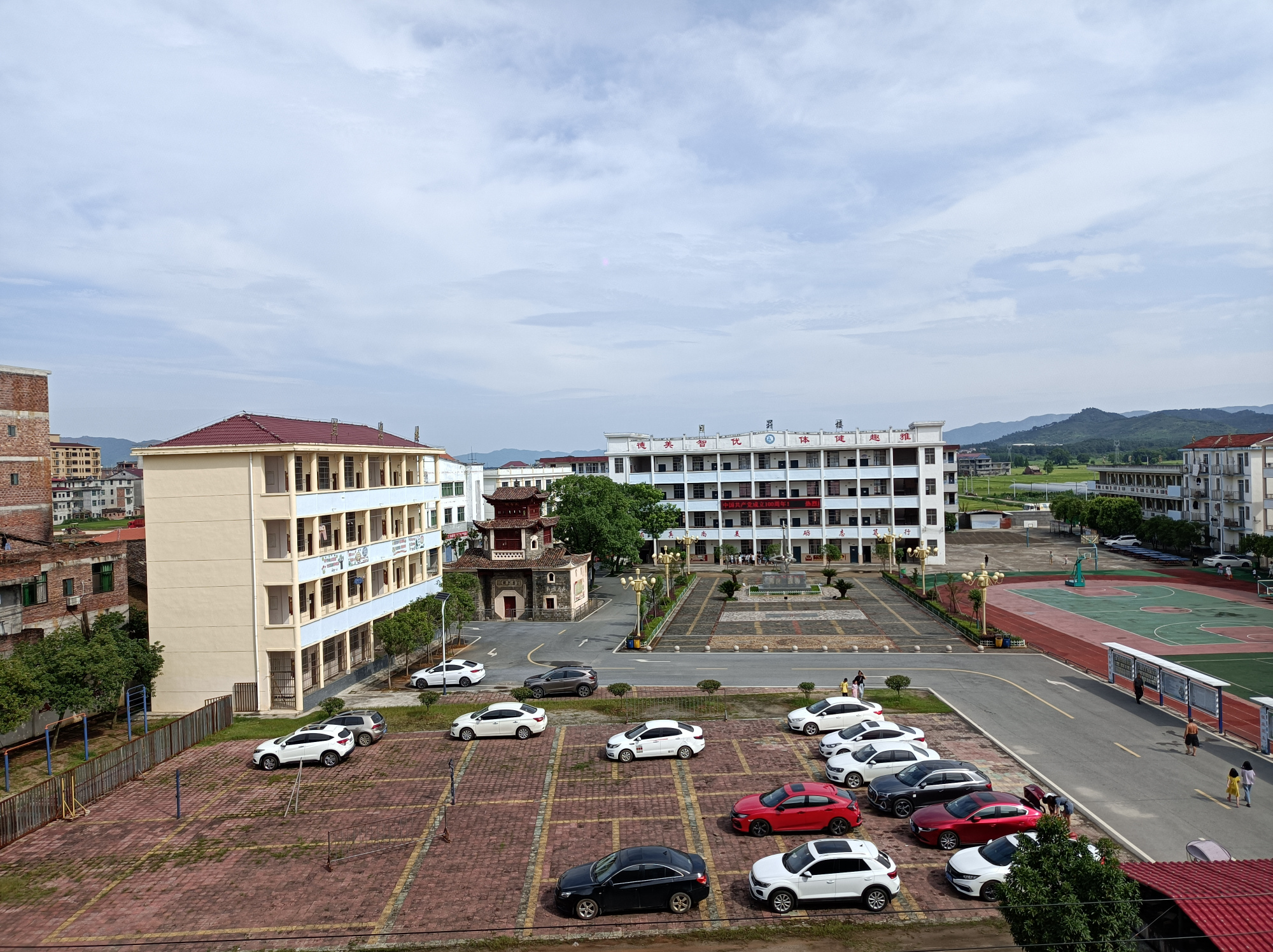 江西中考均衡生和统招生的比例,江西中考均衡线什么意思