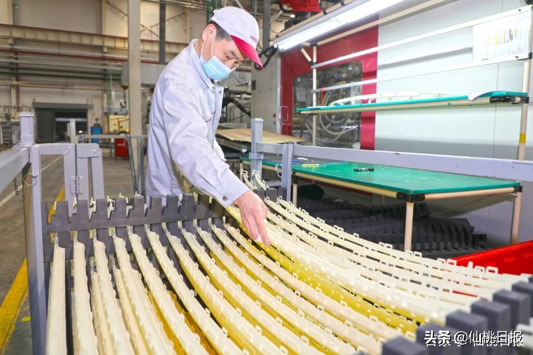 牛年向前“犇”！仙桃企业开工忙得很