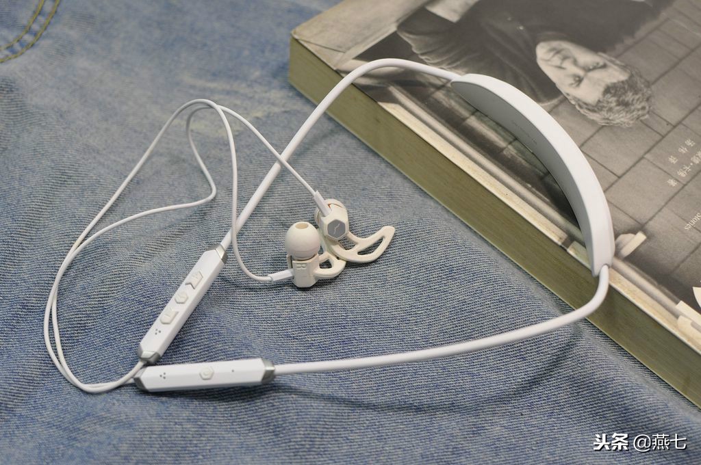 美国最新款的蓝牙耳机,国产可以媲美bose的蓝牙耳机