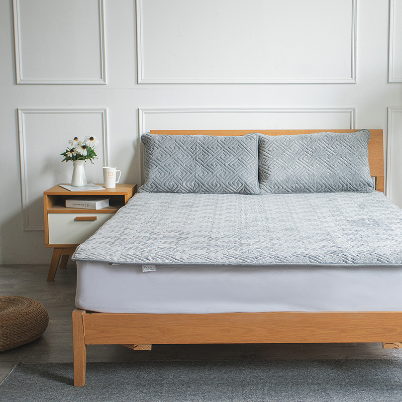 冬天蚕丝保暖被子,冬天蚕丝被被子