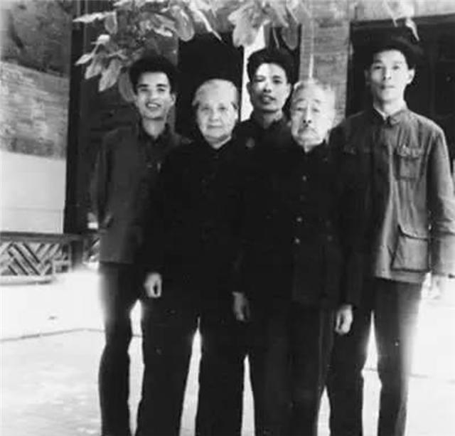 鲁迅的玩伴闰土,鲁迅少年时玩伴闰土长大后的样子