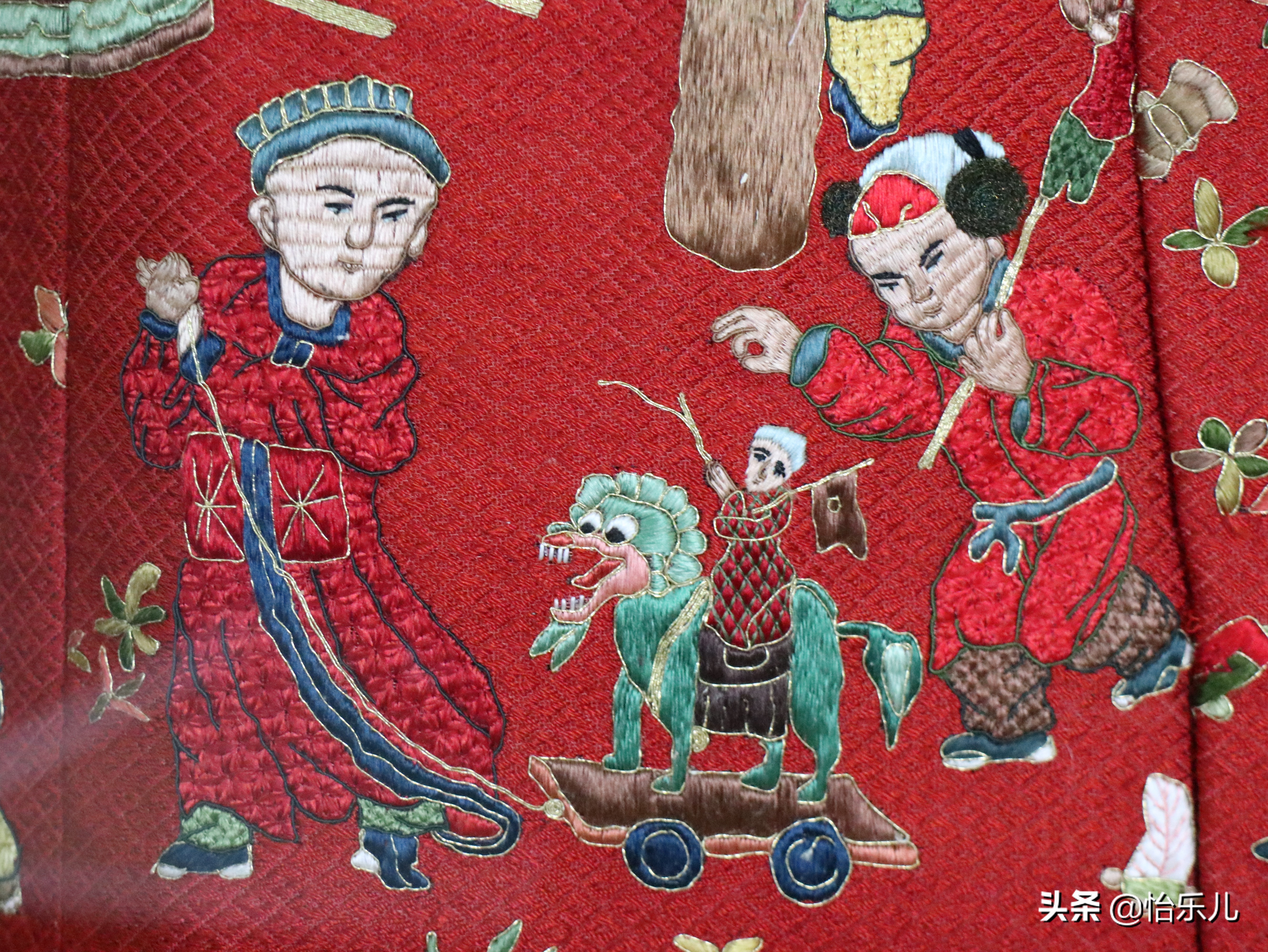 明十三陵出土文物百子衣,明定陵出土服饰