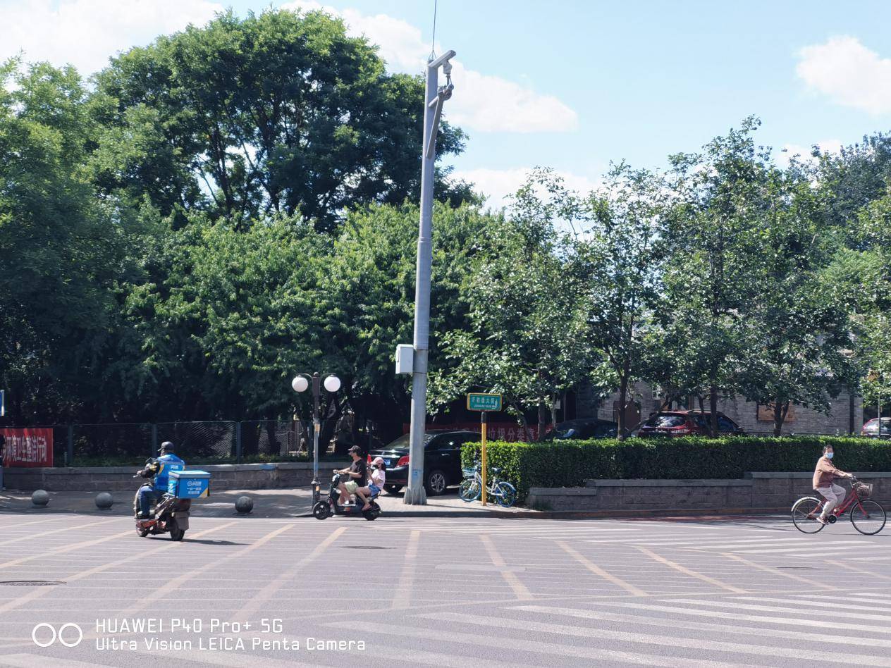 华为p40pro100倍双目变焦,华为p40pro和华为mate40pro对比