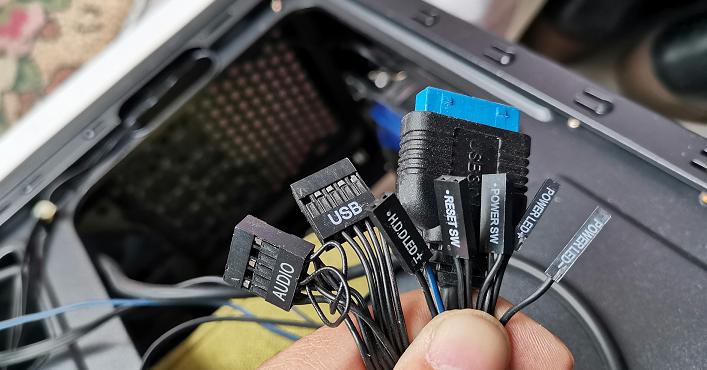 华擎主板x370gamingx跳线怎么接图解,台式机主板接跳线