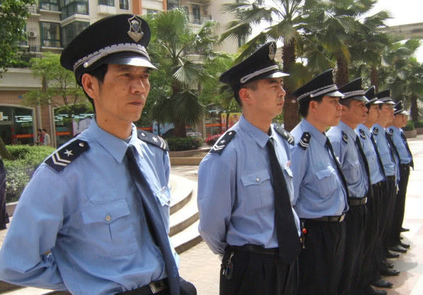 工厂保安月入6000包吃住,深圳电子厂保安真实收入