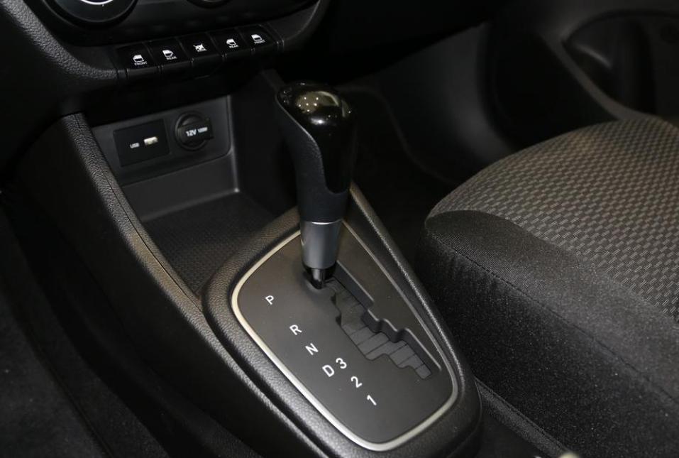 现代瑞纳什么动力,现代瑞纳车省油吗