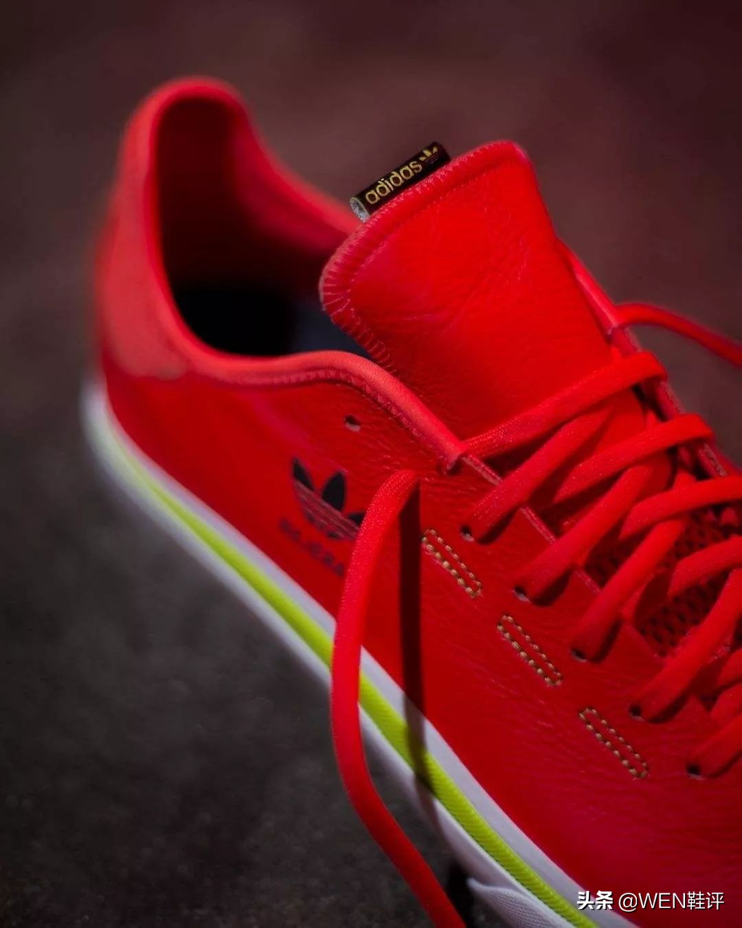 aj4阿姆第三方联名,aj4阿姆联名多少钱