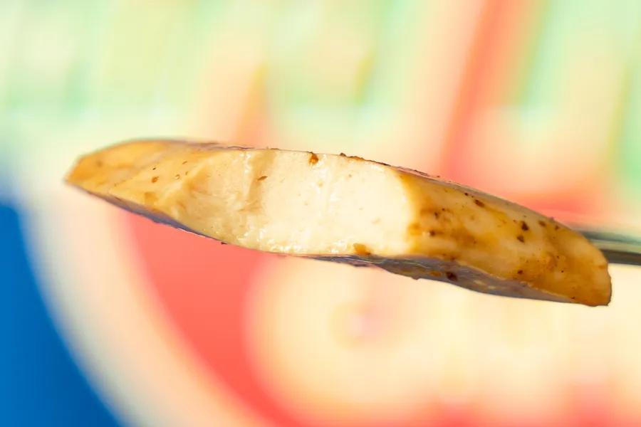 在李佳琪直播间买零食，是个划算的选择吗？