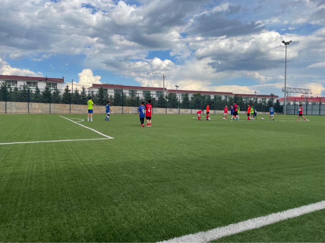 呼和浩特青少年足球训练,呼和浩特市青少年足球俱乐部冬训