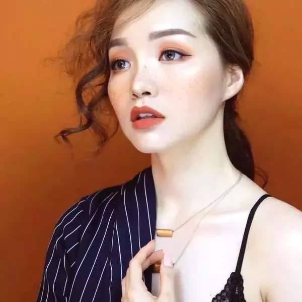 适合16岁女生的大牌口红,选对口红做个精致的猪猪女孩