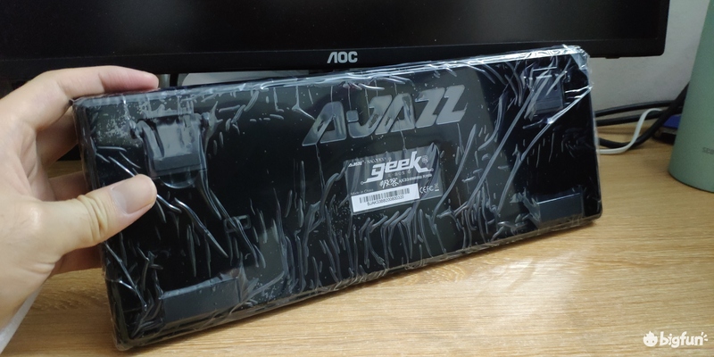 机械键盘黑爵ak33测评,黑爵ak33青轴机械键盘怎么样