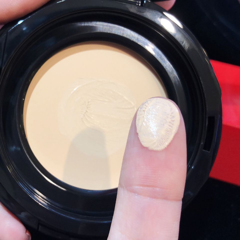 夏季和冬季都适合的粉底液,适合换季的粉底液