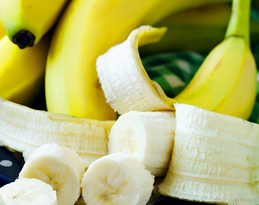 买香蕉买大的好小的好,买香蕉要好吃又嫌丑的小视频