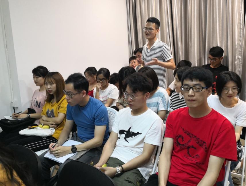 过了30岁之后,才真正知道“选调生”的好处,应届生莫要错失良机