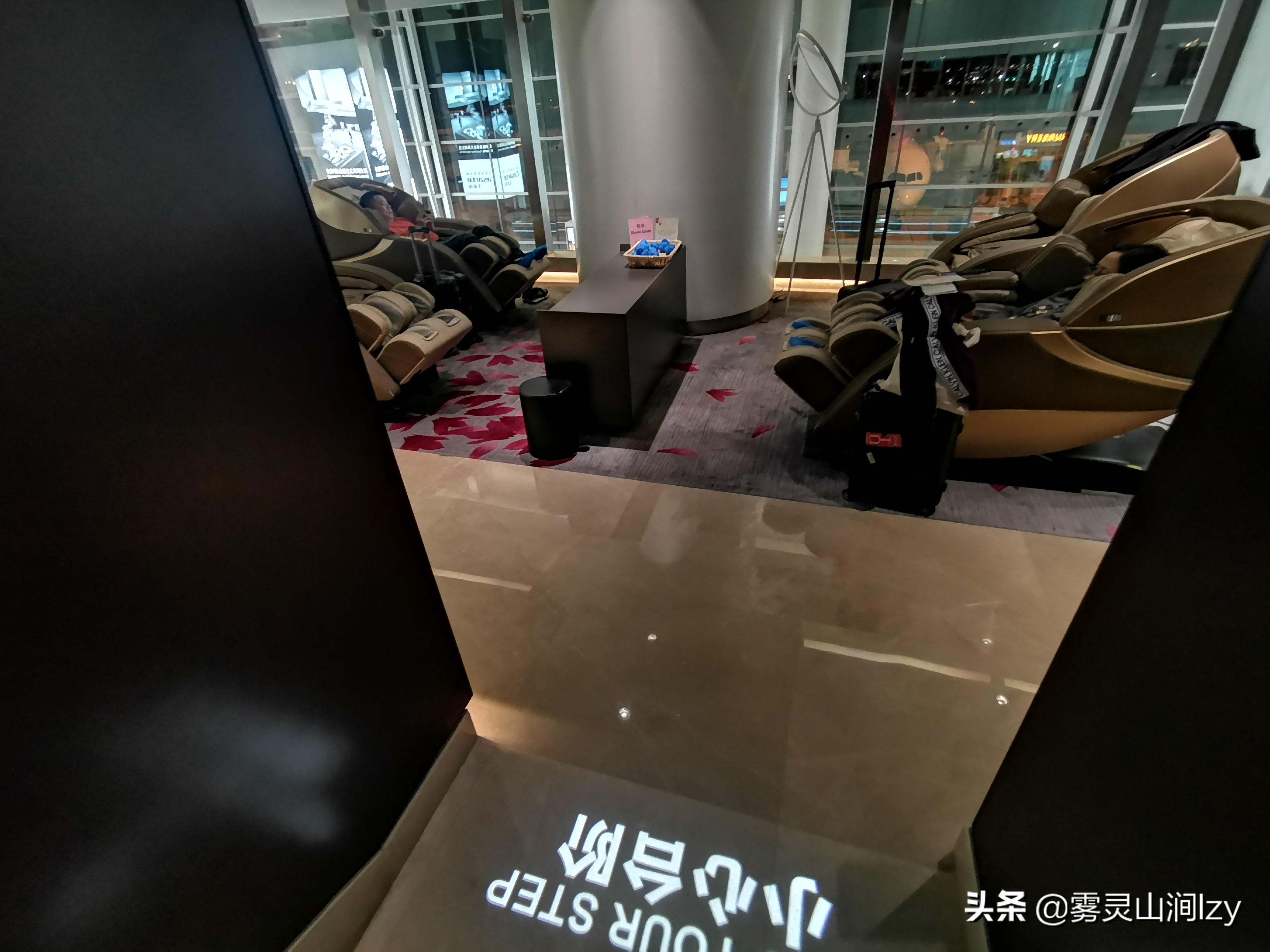 广州白云机场南航两舱贵宾服务,广州白云机场头等舱候机楼