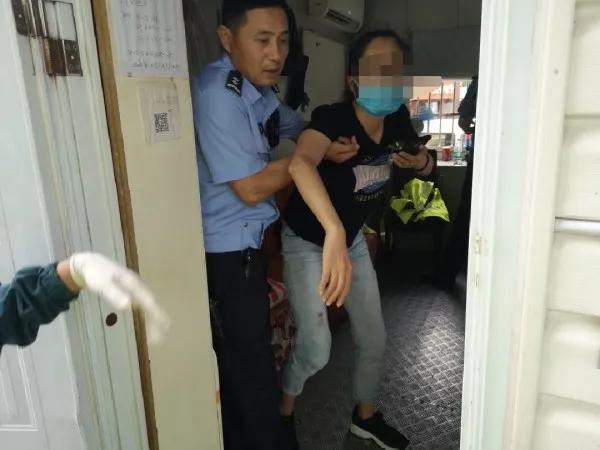 昆山市柏庐路口突发事件,昆山柏庐路口突发事件