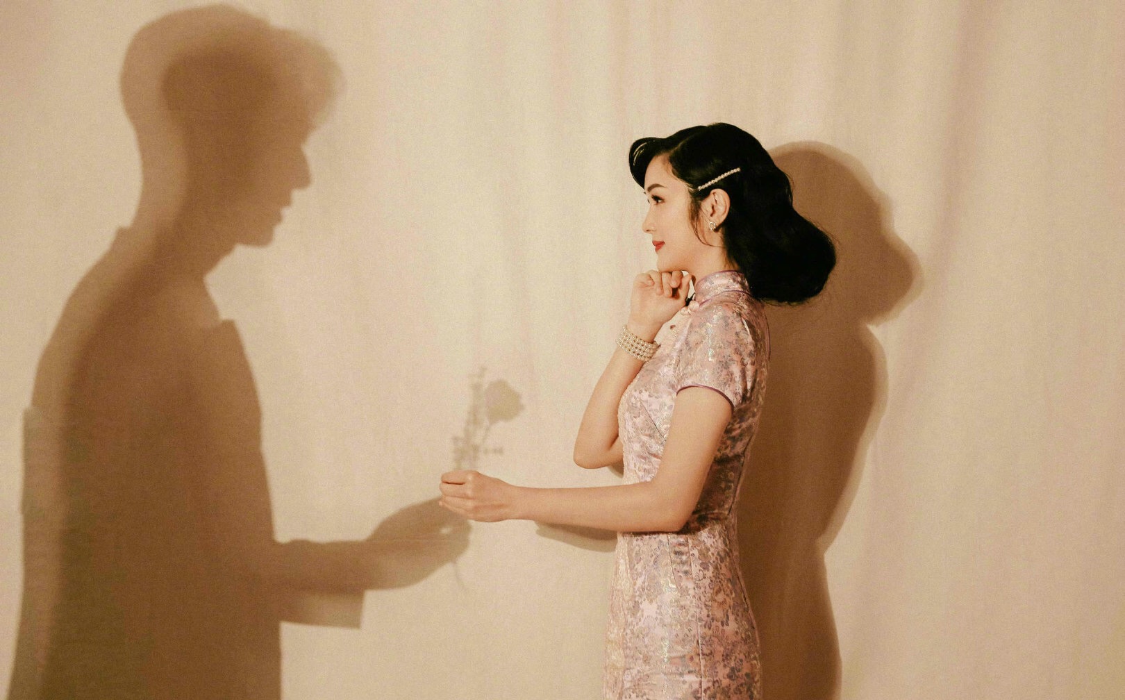 前台湾偶像组合成员婚纱照一出：原来这就是现实中王子公主般爱情