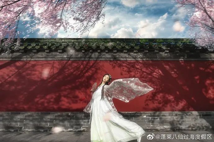 在蓬莱三仙山风景区美妙的取景,古风小姐姐如此惊艳堪称大片