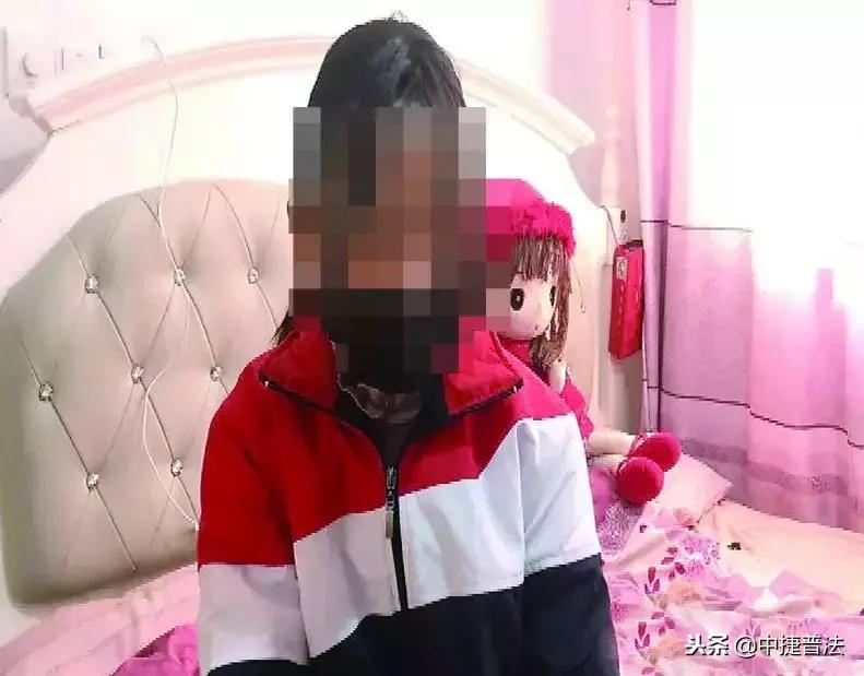 「小司说事」沧州13岁女孩玩手机花掉家里18万元*地征**补偿款，看看她都干了什么……