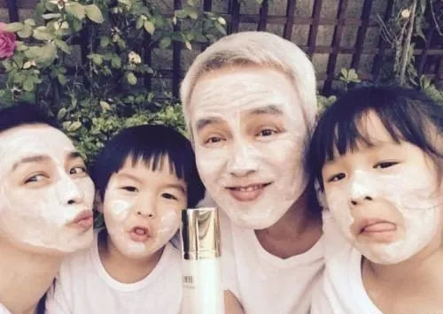 我刷了三分钟朋友圈,看到五个卖货的