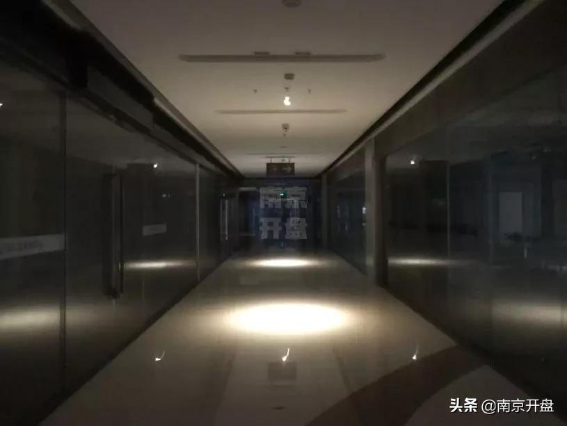 开了10年商场倒闭了吗,开了十年的店即将关闭感慨