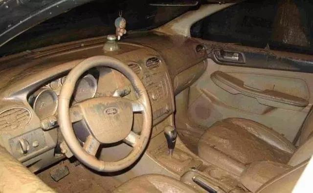 首车该买二手还是新车,第一辆车应该买新车还是二手车