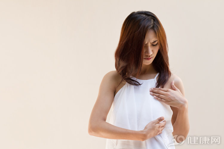 出现乳房肿块怎么办？有这几种特征，不是乳腺癌！