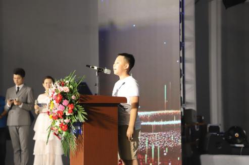 全球总决赛开幕式选手入场,齐聚天下中外搏击争霸赛