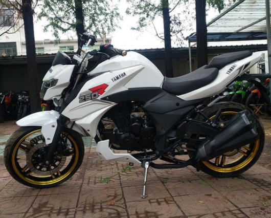 为什么说摩托车250cc不能上牌,新手适合入手的小排量摩托车250cc