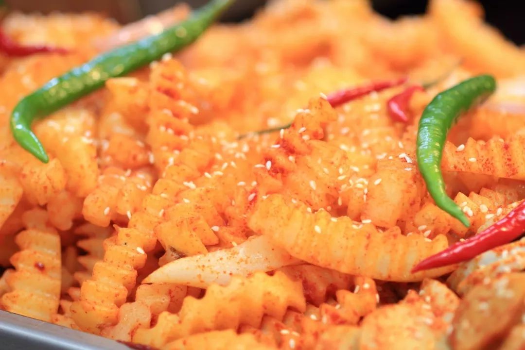 云南哪个地方人最爱吃火锅,山西哪些地方特别能吃土豆