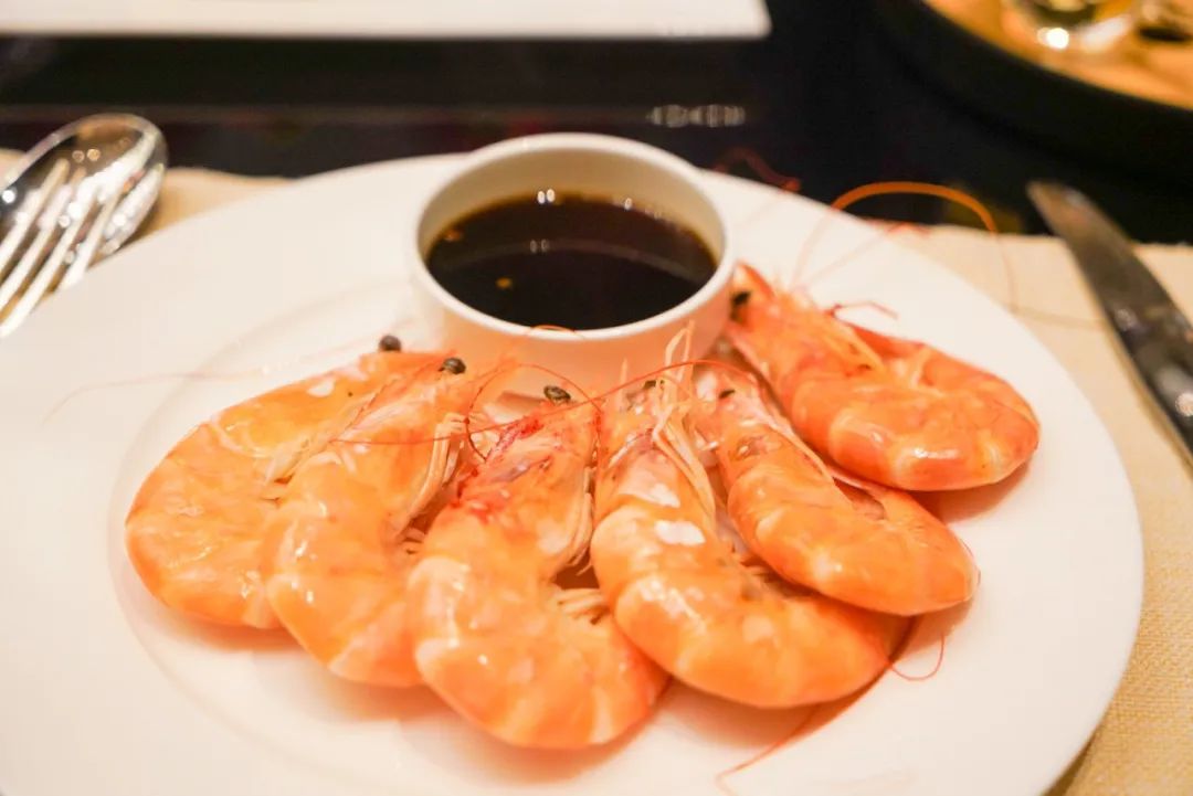 不到两千就能住天津丽思卡尔顿？还能随便吃？这样的羊毛不多了