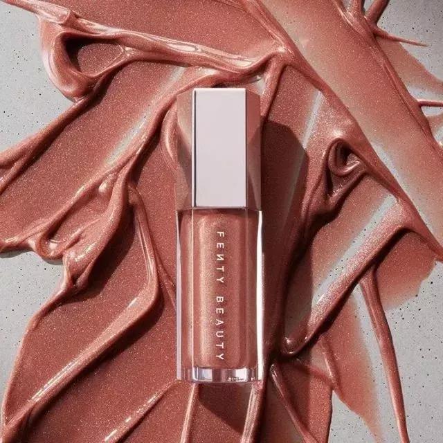 泫雅为什么要丰唇,泫雅太红了怎么办