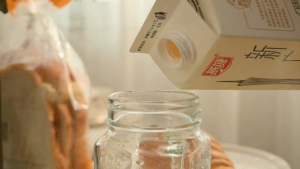 今时今日，连燕塘牛奶也有「小蛮腰」了？