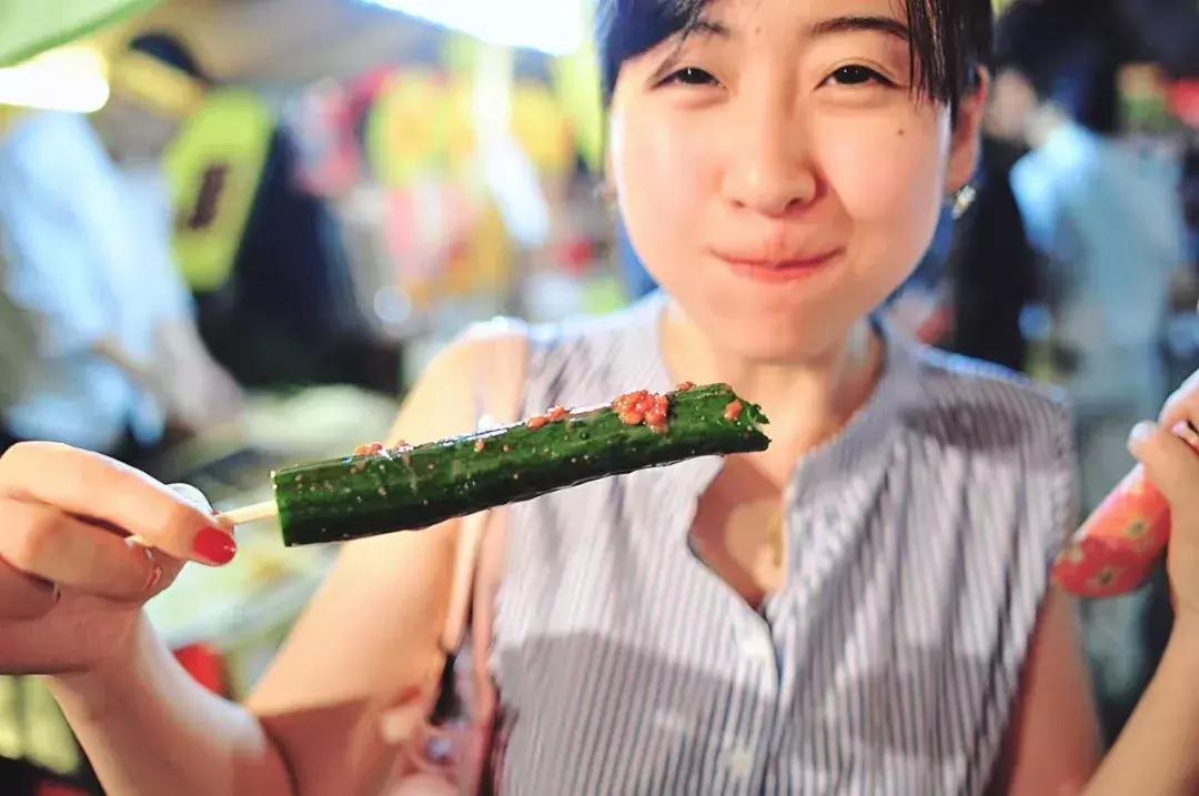 上海夫妻打工20年买了一套房子,80后小夫妻300万买下日本一栋楼