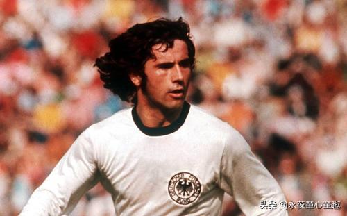 盘点足球历史最伟大的100位球星,中国足球十大最佳前锋排名一览表