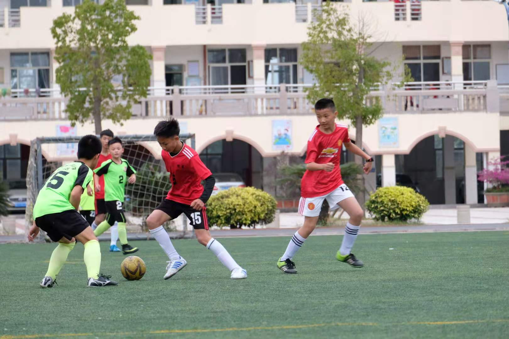 实验小学举办校园文化科技艺术节,实验小学足球文化节