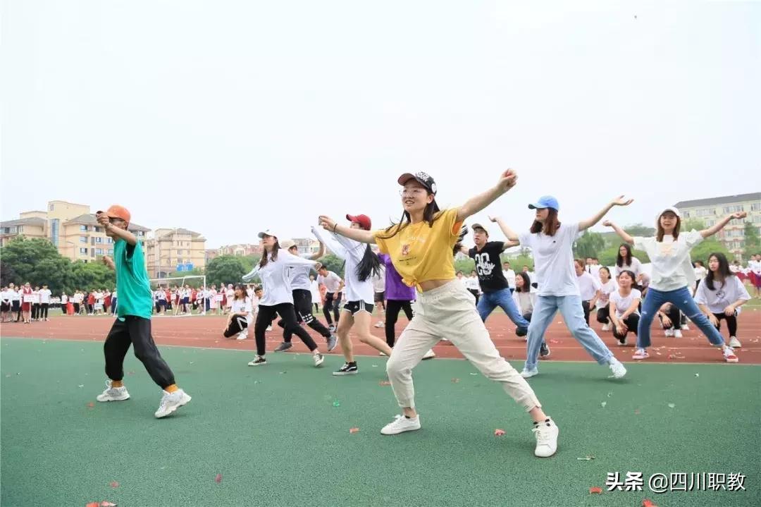 成都大学运动会来自不同国家,成都大学世界大学生运动会