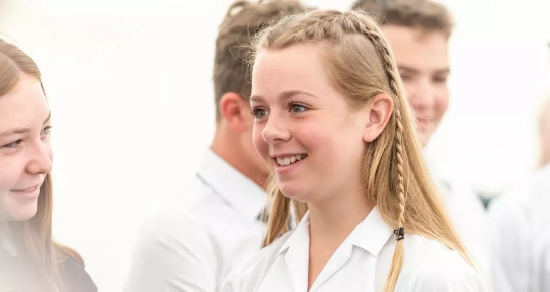 萨塞克斯丨阿丁莱学院