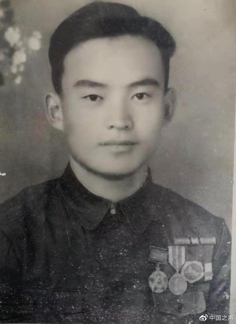 时隔60年两位80岁老人重新见面,两位老人失散50年恋人终于相见