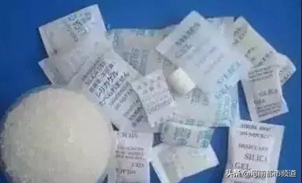 男孩吃糖果的动画片,七岁小男孩吃零食把眼球吃了