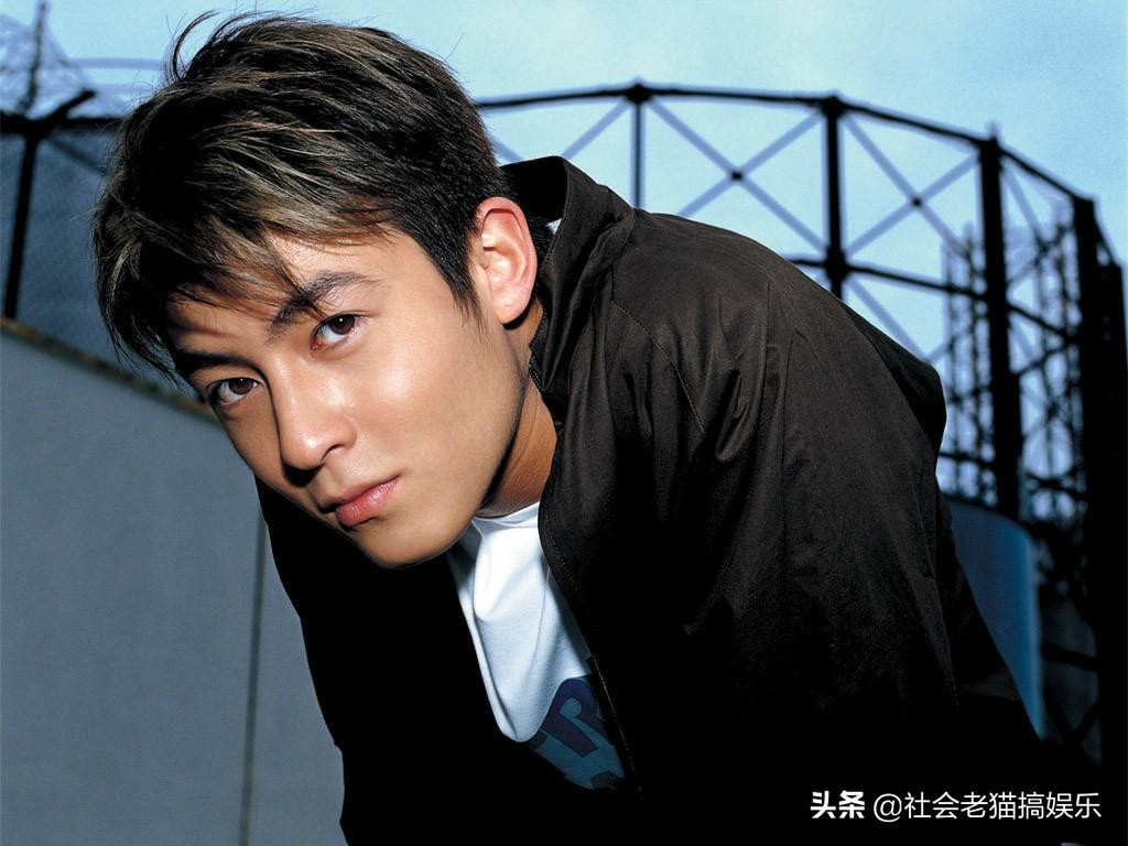 明星素颜直播在线观看,明星直播丑态